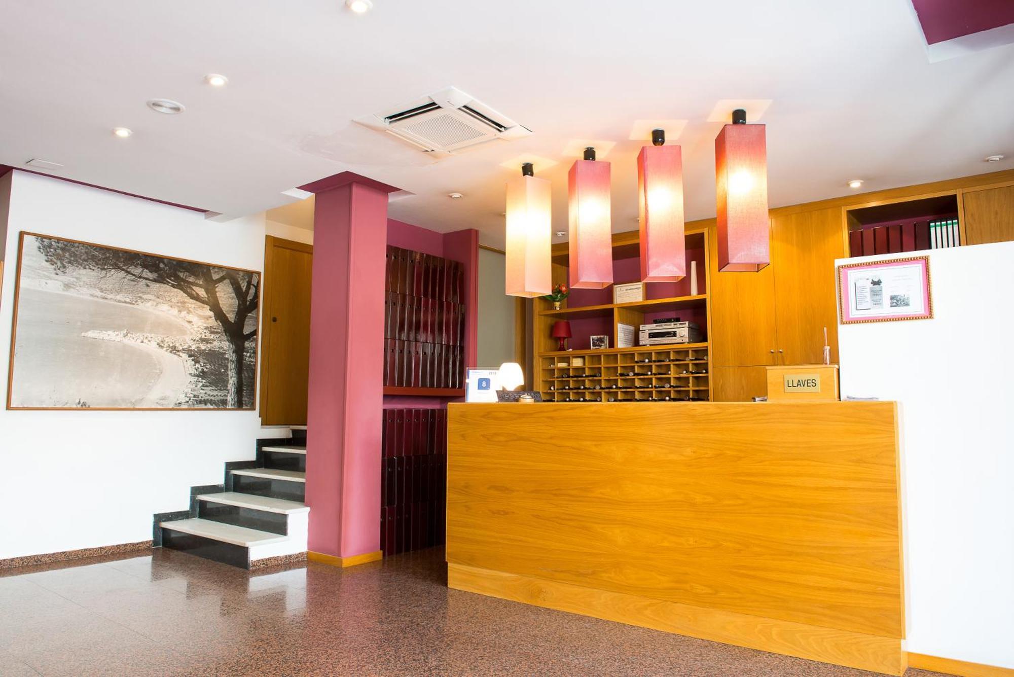 Hotel Celymar Benidorm Bagian luar foto