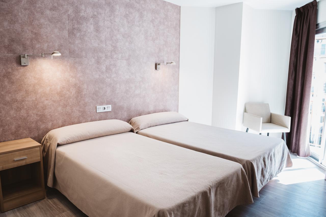 Hotel Celymar Benidorm Bagian luar foto